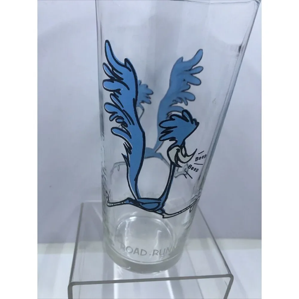 1973 Warner Brothers Road Runner Pepsi Collector Drinking Glass Series. Vintage